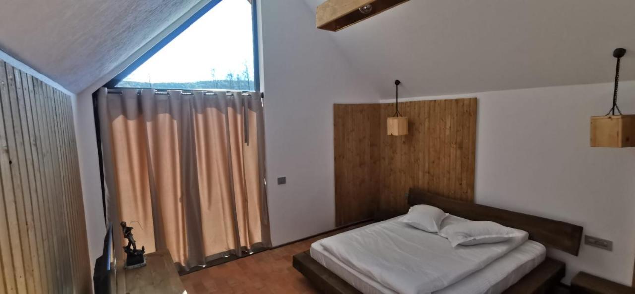 Pastravaria Zavoi Camping