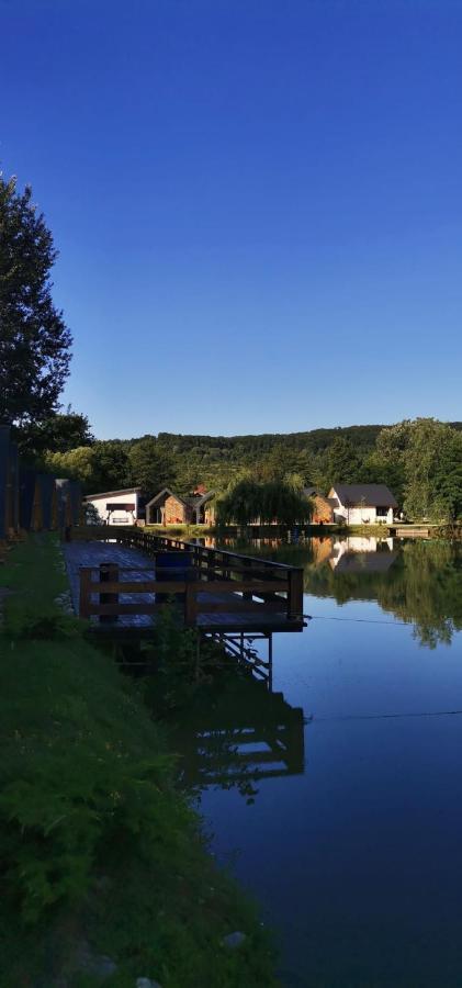 Camping Pastravaria Zavoi *