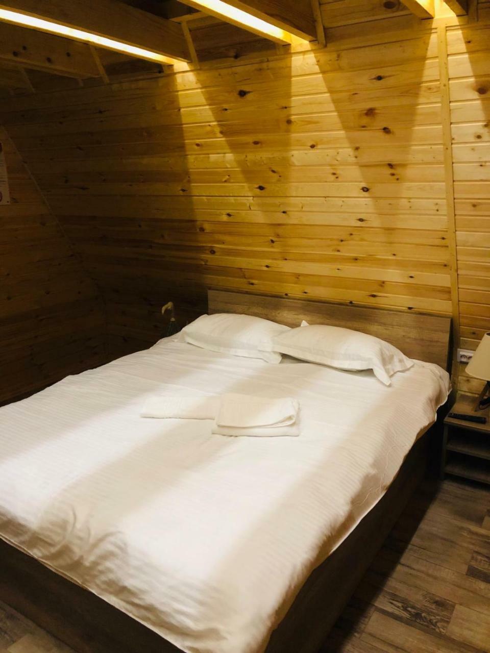Pastravaria Zavoi Camping