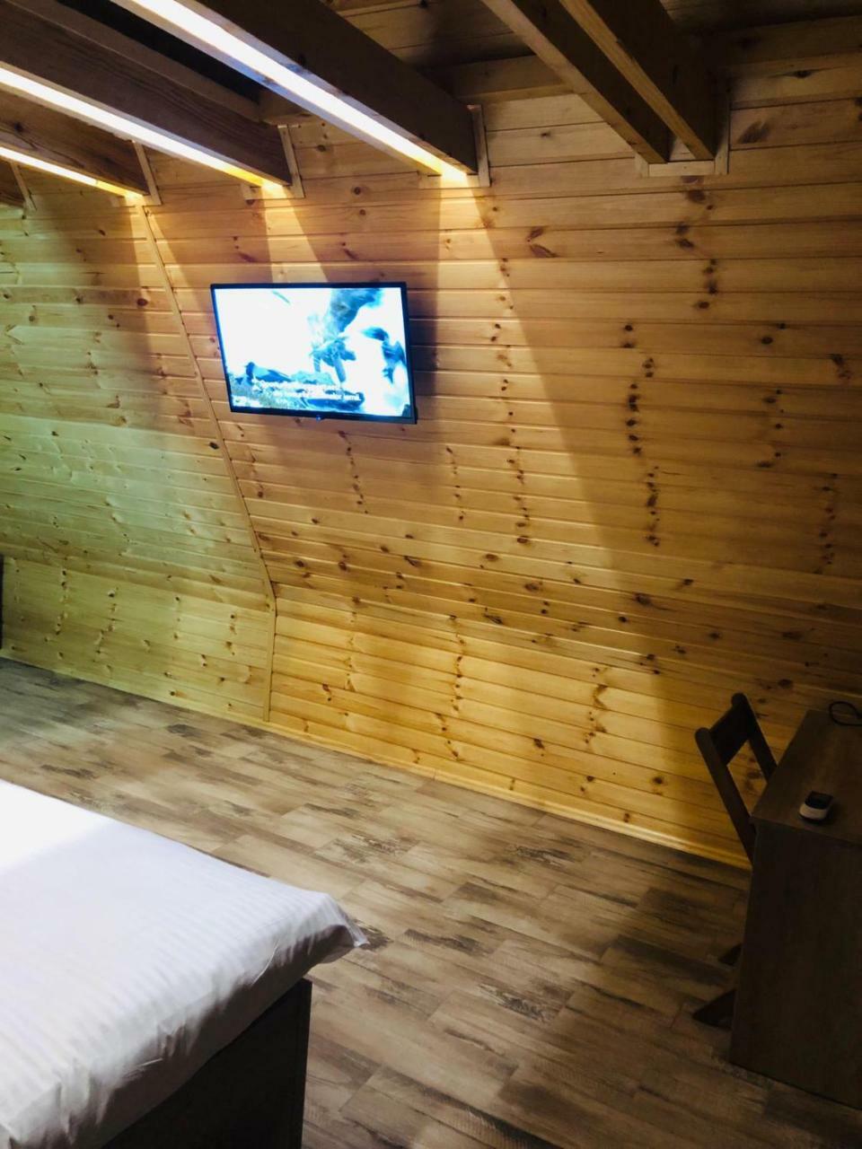 Camping Pastravaria Zavoi Valea Danului
